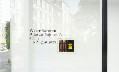 Exhibition view: Walter Swennen, What the body can do, Xavier Hufkens, Rivoli (9 June–5 August 2023). Courtesy Xavier Hufkens. 