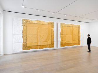 Exhibition view: Maxwell Alexandre, Pardo é Papel: Close a door to open a window, David Zwirner, London (2 December 2020–30 January 2021). Courtesy David Zwirner.