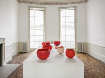 Exhibition view: Alev Ebüzziya Siesbye, New Works, Tristan Hoare Gallery, London (6 May–1 June 2022). Courtesy Tristan Hoare Gallery.