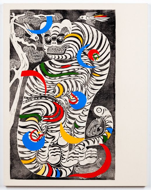 Kkachi Horangi (Magpie and Tiger) by Kour Pour contemporary artwork