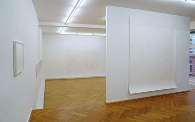 Exhibition view: Katharina Hinsberg & Karim Noureldin, Hinsberg / Noureldin, Bernhard Knaus Fine Art, Frankfurt (29 May–24 July 2021). Courtesy Bernhard Knaus Fine Art. 