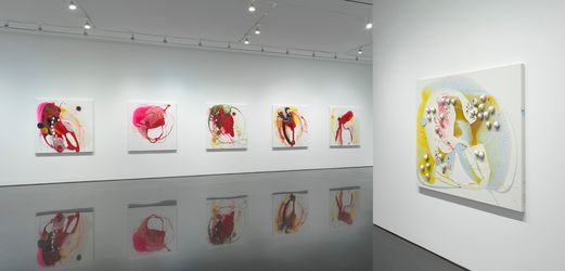 Exhibition view: Helen Marden, Bitter Light a Year, 980 Madison, Avenue, New York (6 April–8 May 2021). © Helen Marden. Courtesy Gagosian. Photo: Rob McKeever.