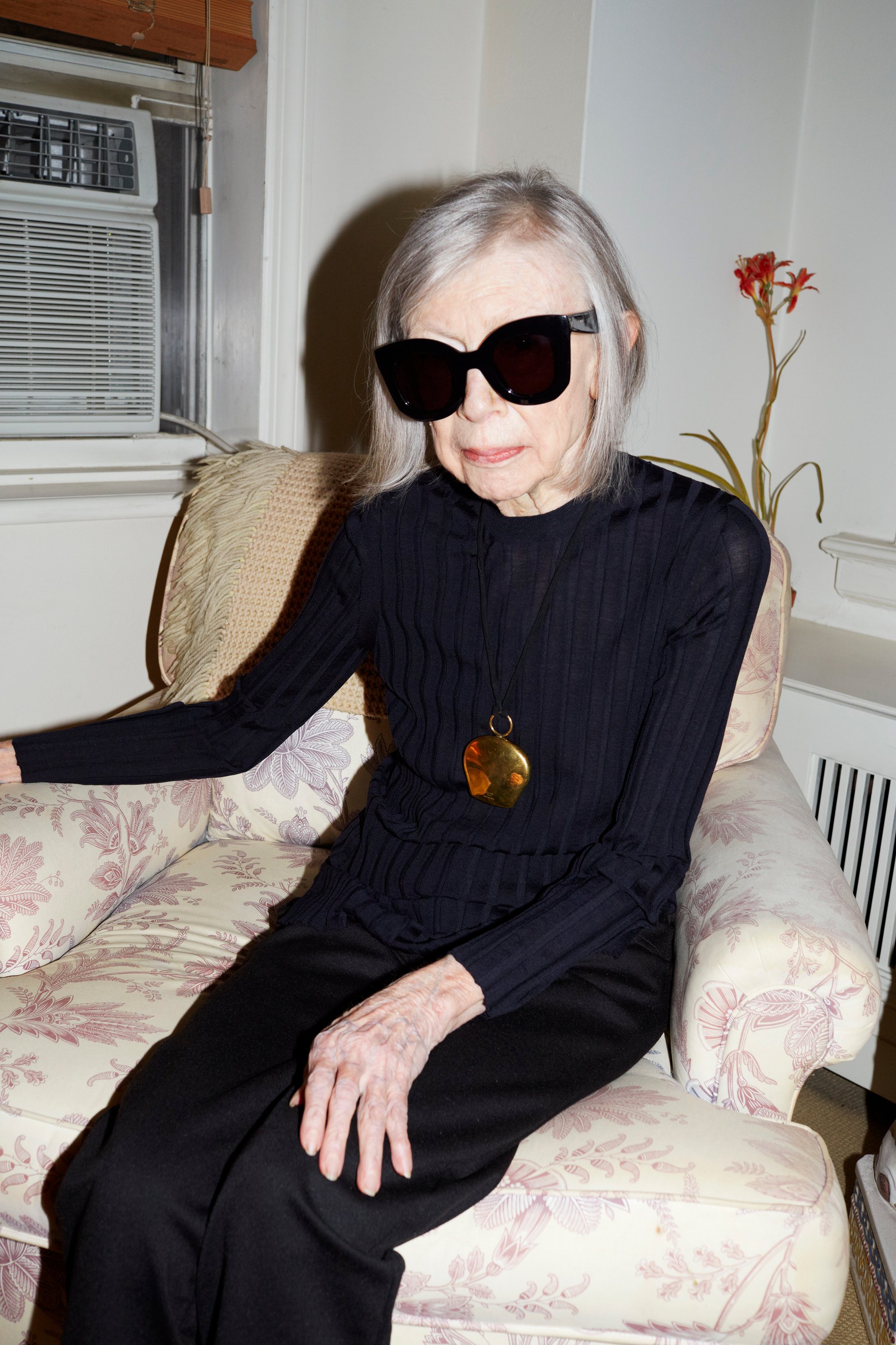 Joan didion celine deals sunglasses