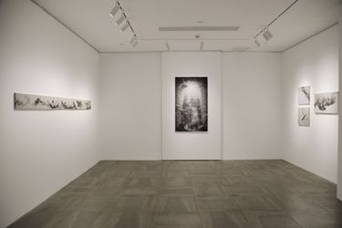 Rubén FUENTES, A Brief History of Time, installation view at DUMONTEIL Shanghai. Image ©QYing. Courtesy of Dumonteil and the artist.