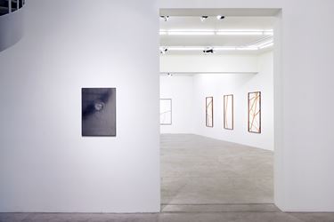 Exhibition view: Mirko Baselgia, Habitat, Galerie Urs Meile Lucerne, Switzerland (23 November 2018–2 February 2019). Courtesy the artist and Galerie Urs Meile, Beijing-Lucerne.