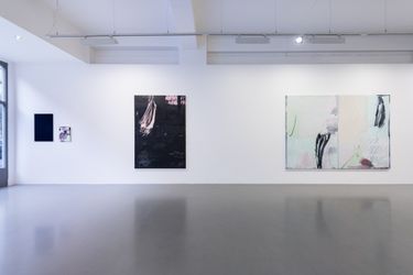 Exhibition view: Mary Ramsden, Couples Therapy, Pilar Corrias, London (16 November–15 December 2017). Courtesy the artist and Pilar Corrias. Photo: Damian Griffiths.