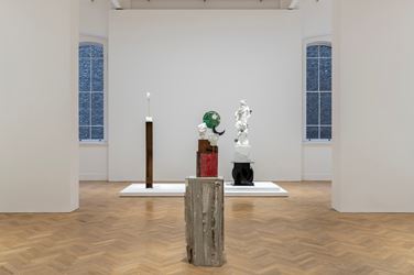 Exhibition view: Kevin Francis Gray, Pace Gallery, London (25 November 2020–13 February 2021). © Kevin Francis Gray. Courtesy Pace Gallery.