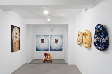 Exhibition view: Timothy Hyunsoo Lee, XOXO, comet boy, Sabrina Amrani Gallery, Madera (20 February–12 April 2019). Courtesy Sabrina Amrani Gallery.