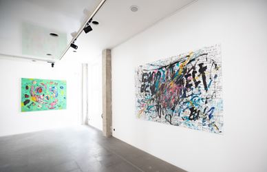 Exhibition view: Takashi Hara, Cochons la voie !, A2Z Art Gallery, Paris (23 January–22 February 2020). Courtesy A2Z Gallery.