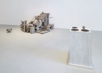 Exhibition view: Group Exhibition, Laws of Motion, Gagosian, San Francisco (14 January–9 March 2019). © Artists and Estates. Courtesy Gagosian.