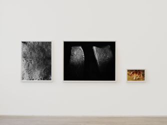 Exhibition view: Peter Piller, different degrees of completeness, Galerie Barbara Wien, Berlin, (11 September–6 November 2021). Courtesy Barbara Wien.