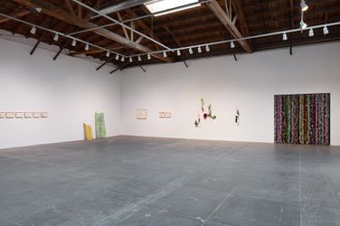 Exhibition view: Mika Rottenberg, Hauser & Wirth, Los Angeles (23 June–2 October 2022). © Mika Rottenberg. Courtesy the artist and Hauser & Wirth. Photo: Zak Kelley.