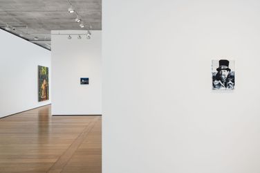Exhibition view: Sam McKinniss, Country Western, Almine Rech, London (15 April–22 May 2021). Courtesy the Artist and Almine Rech. Photo: Melissa Castro Duarte.