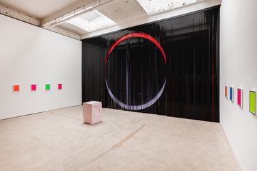 Exhibition view: Group Exhibition, STATUS need a world interlude, The Modern Institute, Aird's Lane, Glasgow (7 May–22 June 2022). Courtesy The Modern Institute.
