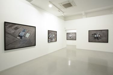 Exhibition view: Edward Burtynsky, Salt Pans, Sundaram Tagore Gallery, Singapore (12 February—29 March 2017). Courtesy Sundaram Tagore Gallery.