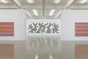 Exhibition view: Bridget Riley, Painting Now, Sprüth Magers, Los Angeles (16 November 2018–26 January 2019). Courtesy Sprüth Magers.