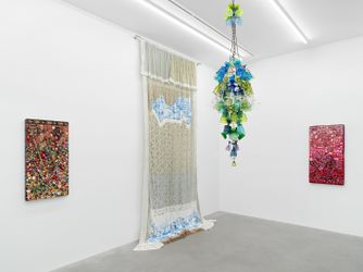 Exhibition view: Chuck Nanney, Joel Otterson, Curated by Ugo Rondinone, Galerie Eva Presenhuber, Waldmannstrasse, Zurich (23 April–28 May 2022) © The artists. Courtesy the artists and Galerie Eva Presenhuber.