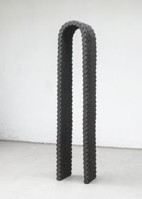 Bogen by Leunora Salihu contemporary artwork sculpture