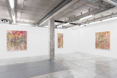 Exhibition view: Larry Poons, Recent Paintings, Almine Rech, Brussels (7 September–4 November 2023). Courtesy Almine Rech. 