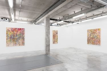 Exhibition view: Larry Poons, Recent Paintings, Almine Rech, Brussels (7 September–4 November 2023). Courtesy Almine Rech. 