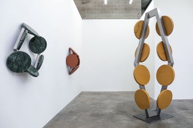 Exhibition view: Anton Parsons, Stonewall, Jonathan Smart Gallery, Christchurch (8–30 July 2022). Courtesy Jonathan Smart Gallery.