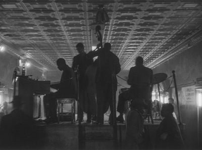 Roy DeCarava in New York: A Jazz Photographer in Subject and Technique