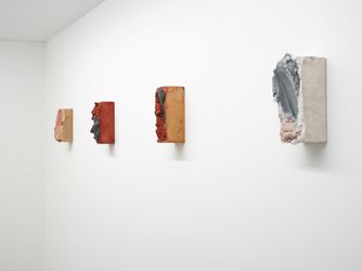 Exhibition view: Imi Knoebel, Galerie Christian Lethert, Cologne (16 November 2018–23 February 2019). Courtesy Galerie Christian Lethert. Photo: Simon Vogel.