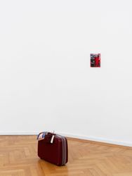 Exhibition view: Walter Price, Pearl Lines, Barbara Wien, Berlin (10 September 2022–21 January 2023). Courtesy Barbara Wien. 