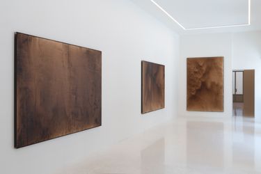 Exhibiton view: Leonardo Anker Vandal, In a landscape, Cadogan Gallery, Milan (5–28 July 2023). Courtesy Cadogan Gallery.