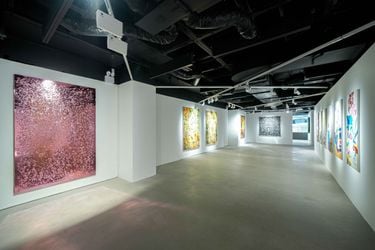 Exhibition view: Group Exhibition,The Evanescent, Pearl Lam Galleries, Hong Kong (20 June–24 August 2024). Courtesy Pearl Lam Galleries.