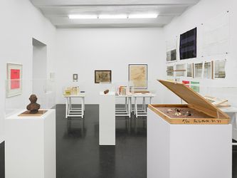 Exhibition view: Dieter Rot, 2 Probleme unserer Zeit, Galerie Buchholz, Cologne (28 January–12 March 2022). Courtesy Galerie Buchholz.