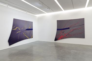 Exhibition view: Julian Schnabel, The Patch of Blue the Prisoner Calls the Sky, Pace Gallery, New York (6 March–14 August 2020). ©️ Julian Schnabel. Courtesy Pace Gallery.