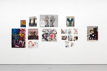 Exhibition view: Marcel Dzama and Raymond Pettibon, Forgetting the Hand, David Zwirner, New York (14 January–20 February 2016). Courtesy David Zwirner, New York/London.