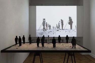 Exhibition view: Heba Y. Amin, When I see the future, I close my eyes: Chapter II, Zilberman Gallery, Berlin (1 May–30 July 2022). Courtesy Zilberman Gallery. Photo: Chroma.