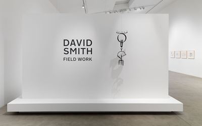 Exhibition view: David Smith, Field Work, Hauser & Wirth, Somerset (28 September 2019–5 January 2020). © 2019 The Estate of David Smith / Licensed by VAGA at Artists Rights Society (ARS), NY. Courtesy The Estate of David Smith and Hauser & Wirth. Photo: Ken Adlard.