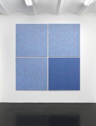 Gili Tal, Windows (Rainscreen Wash) (2020). Exhibition view: Caleb Considine & Gili Tal, Galerie Buchholz, Cologne (17 November 2021—8 January 2022). Courtesy Galerie Buchholz Berlin/Cologne/New York.