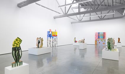 Exhibition view: Betty Woodman, Shadows and Silhouettes, David Kordansky Gallery, Los Angeles (27 June–24 August). Courtesy Charles Woodman / The Estate of Betty Woodman and David Kordansky Gallery. Photo: Jeff McLane.