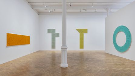 Exhibition view: Robert Mangold, A Survey 1981–2008, Pace Gallery, London (12 April–22 May 2021). © Robert Mangold / Artists Rights Society (ARS), New York. Courtesy Pace Gallery. Photo: Damian Griffiths.