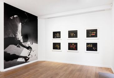 Exhibition view: Georges Mathieu, Georges Mathieu, Perrotin, Paris (8–30 September 2023). © MATHIEU/ADAGP, Paris, 2023. Courtesy the artist and Perrotin. Photo: Tanguy Beurdeley.