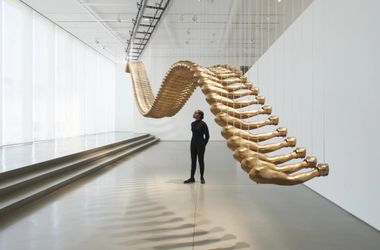 Exhibition view: Glenn Kaino, Bridge (Raise Your Voice in Silence), Pace Gallery, New York (20 May–11 June 2022). © Glenn Kaino Studio. Courtesy Pace Gallery. 