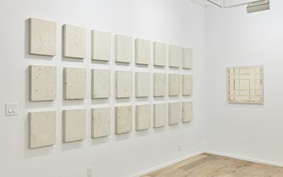 Exhibition view: Daniel Senise, Printed Matter, Galerie Nara Roesler, New York (19 September-19 October 2017). Courtesy Galerie Nara Roesler, New York. Photo: Will Wang.