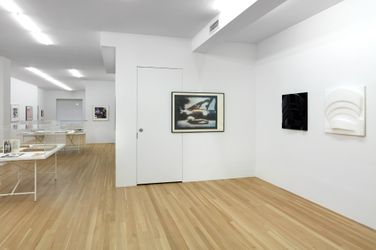 Exhibition view: Richard Hamilton, A little bit of Roy Lichtenstein for..., Galerie Buchholz, New York (6 September–22 October 2022). Courtesy Galerie Buchholz.