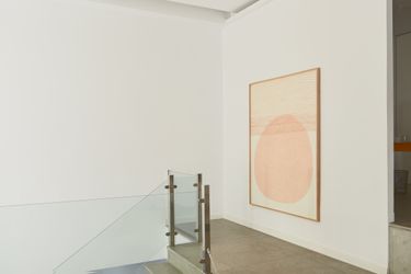 Exhibition view: Maria Yelletisch and Maru Quiñonero, Alzueta Gallery, Madrid (10 May–8 June 2023). Courtesy Alzueta Gallery.