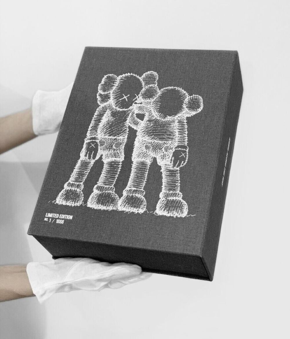 KAWS: ALONG THE WAY 限定版 カウズ monograph FACTORY SEALED - KAWS : ALONG THE WAY Monograph Book Limited