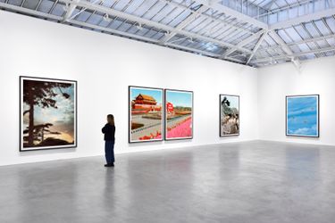 Exhibition view: Thomas Ruff, tableaux chinois, David Zwirner, Paris (14 January–20 March 2021). Courtesy David Zwirner.