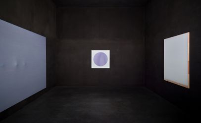 Exhibition view: Group Exhibition, Silence & Space, Axel Vervoordt Gallery, Antwerp (27 January–27 November 2021). Courtesy Axel Vervoordt Gallery.