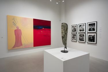 Exhibition view: Group Exhibition, Native American Art Now, Sundaram Tagore Gallery, New York (7 September – 7 October 2023). Courtesy Sundaram Tagore Gallery.