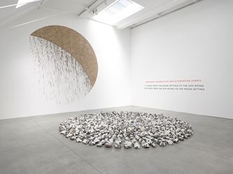 Exhibition view: Richard Long, Circle to Circle, Lisson Gallery, Bell Street, London (11 May–23 June 2018). Courtesy Lisson Gallery. 
