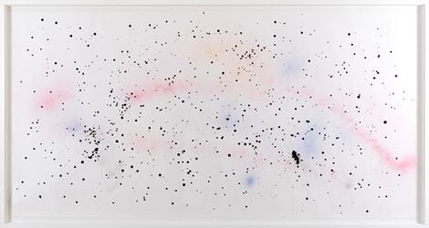Thean Chie Chan, Ohne Titel (2022). Ink and spray paint on paper. 150 x 295 cm. Courtesy Galerie Krinzinger, Vienna.