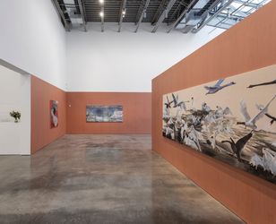 Exhibition view: Jill Mulleady, Bend Towards the Sun, Gladstone Gallery, West 21st Street, New York (13 September–22 October 2022). Courtesy Gladstone Gallery.